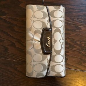 Coach Logo Print Wallet